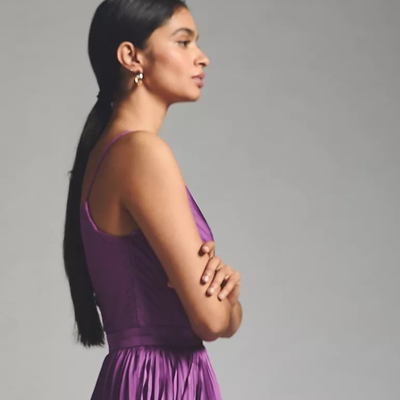 Anthropologie Mac Duggal Pleated V-Neck Dress - Picture 8 of 14